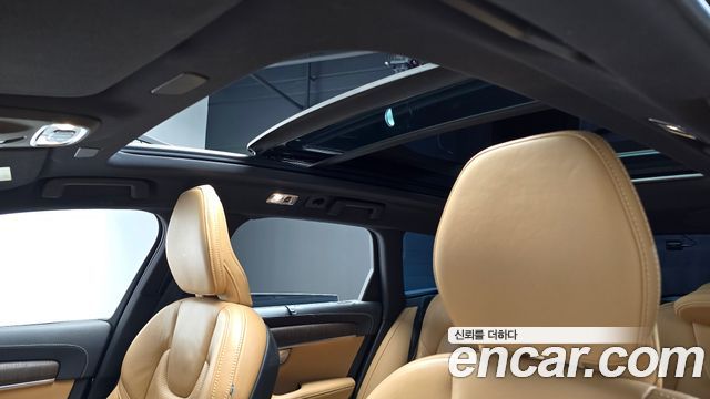 Volvo V90 2021 — photo 16