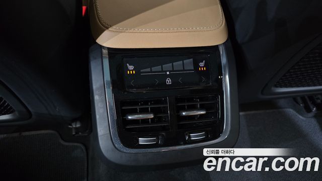 Volvo V90 2021 — photo 17