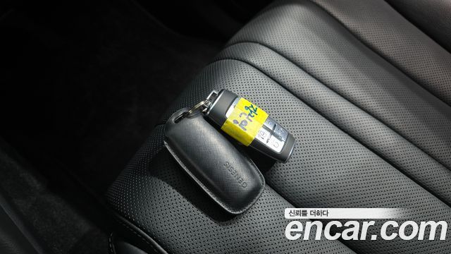 Genesis GV80 2021 — photo 23