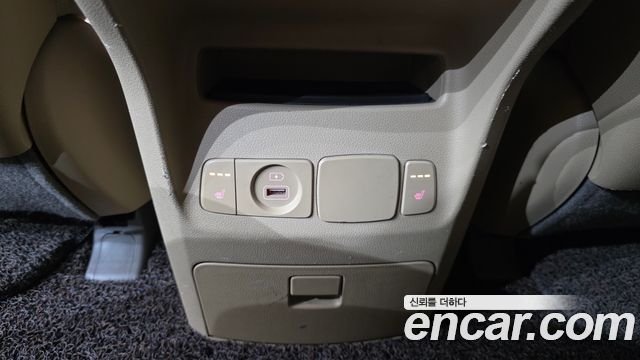 Kia Canival 2019 — photo 23