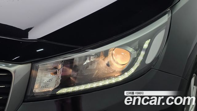 Kia Canival 2019 — photo 8