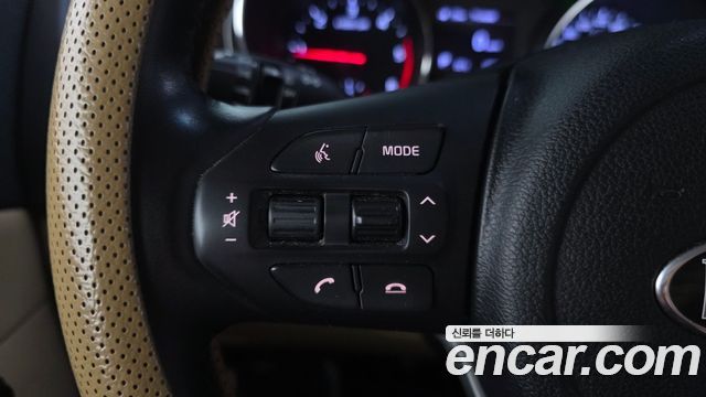 Kia Canival 2019 — photo 30