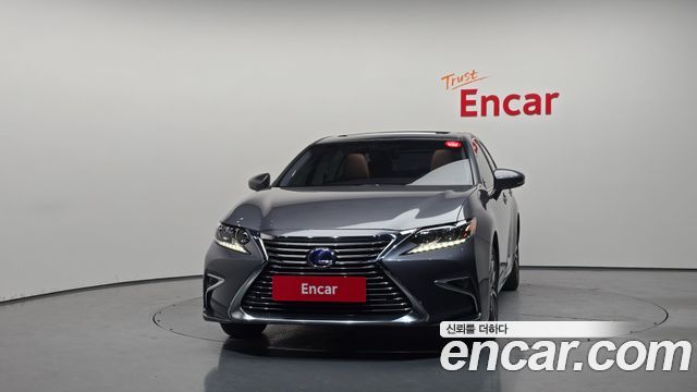 Lexus ES 2018 — photo 3