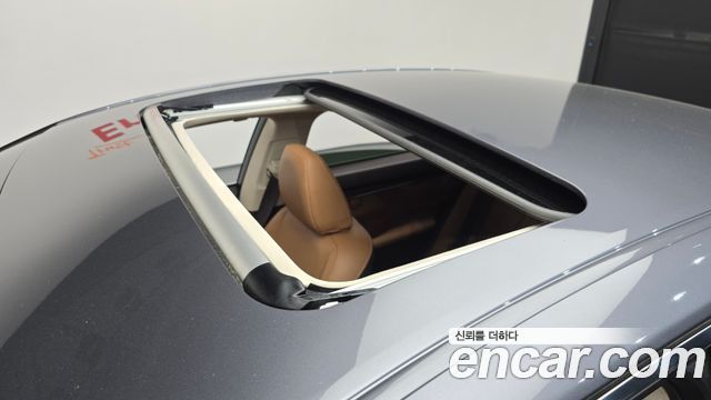 Lexus ES 2018 — photo 19