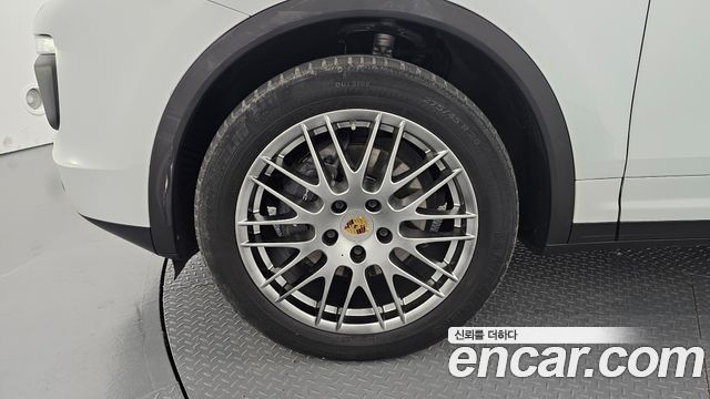 Porsche Cayenne 2015 — photo 5