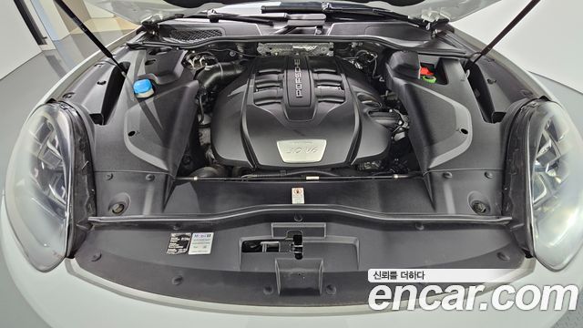 Porsche Cayenne 2015 — photo 6