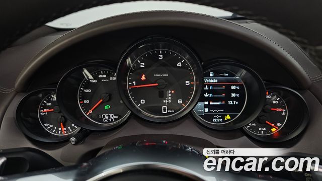 Porsche Cayenne 2015 — photo 8
