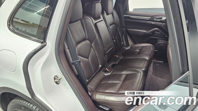Porsche Cayenne 2015 — photo 11