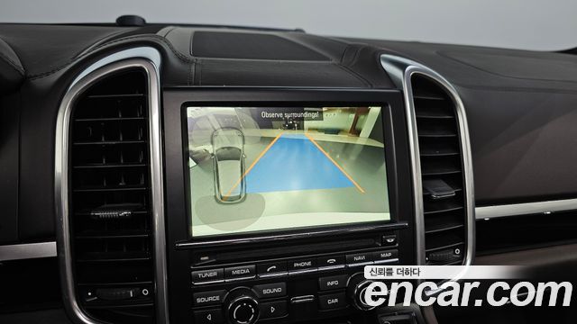 Porsche Cayenne 2015 — photo 14