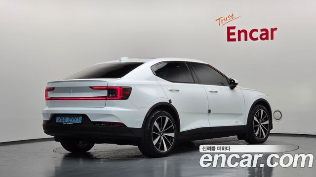 Polestar Polestar 2 2022 — photo 2