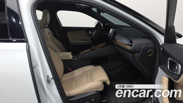 Polestar Polestar 2 2022 — photo 16