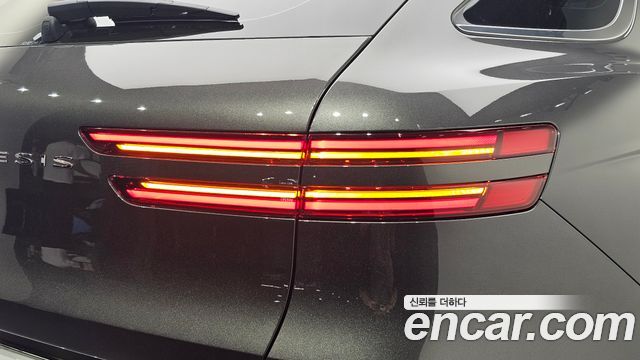Genesis GV70 2026 — photo 9