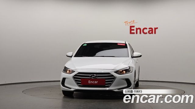 Hyundai AVANTE 2018 — photo 3