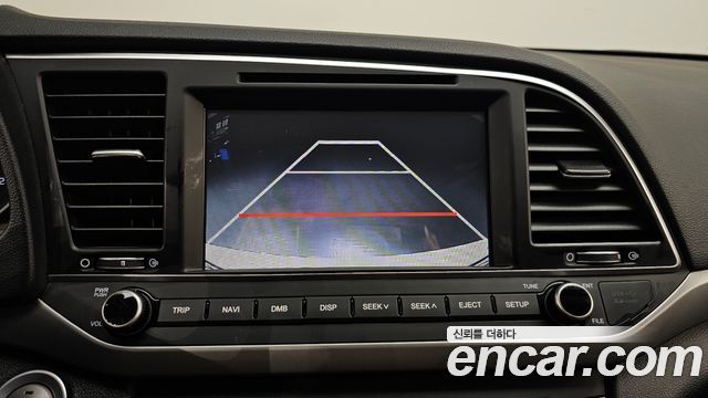 Hyundai AVANTE 2018 — photo 21