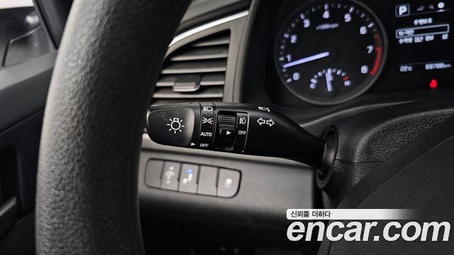 Hyundai AVANTE 2018 — photo 25