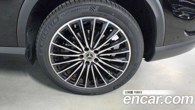 Mercedes-Benz GLC-Class 2026 — photo 5