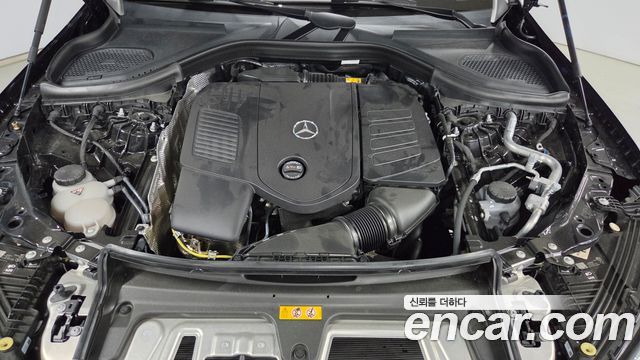 Mercedes-Benz GLC-Class 2026 — photo 6