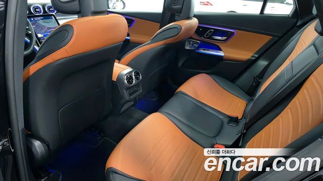 Mercedes-Benz GLC-Class 2026 — photo 10