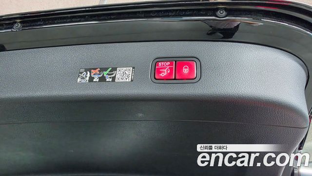Mercedes-Benz GLC-Class 2026 — photo 14