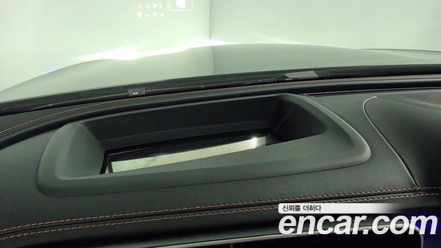 Mercedes-Benz GLC-Class 2026 — photo 18