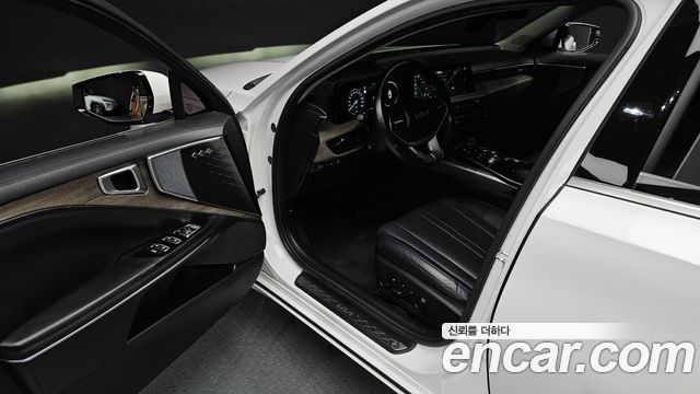 Kia K8 2022 — photo 13