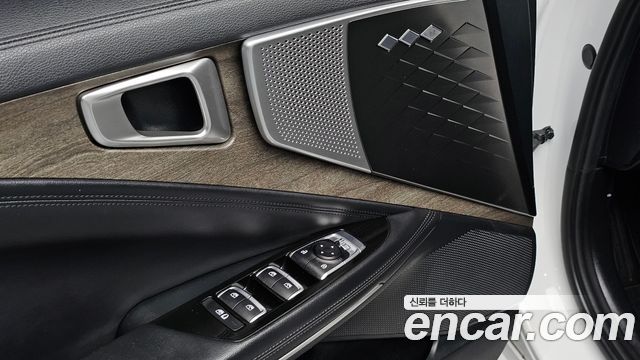 Kia K8 2022 — photo 26