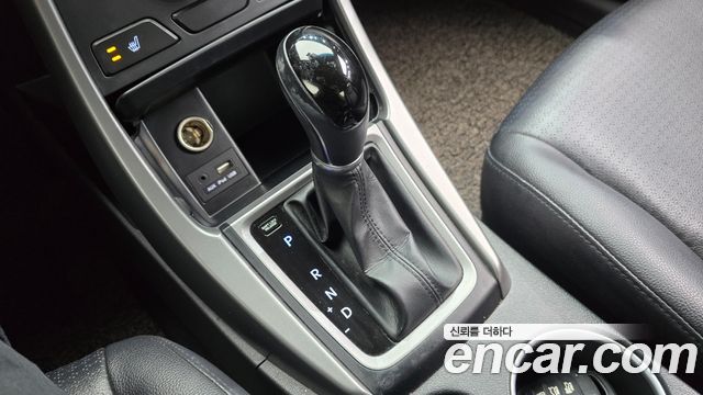 Hyundai AVANTE 2015 — photo 12