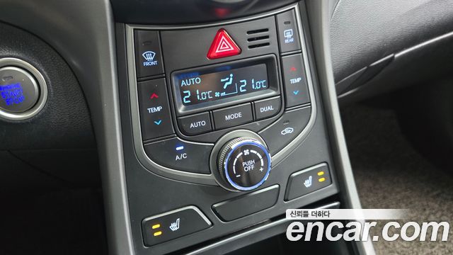 Hyundai AVANTE 2015 — photo 27