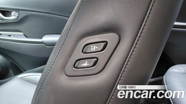 Hyundai Kona 2023 — photo 23