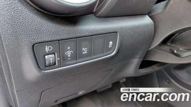 Hyundai Kona 2023 — photo 26