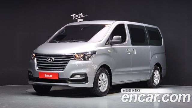 Hyundai Starex 2021 — photo 1