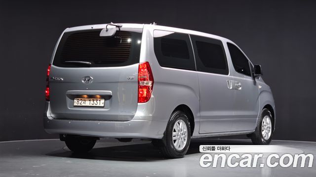 Hyundai Starex 2021 — photo 2