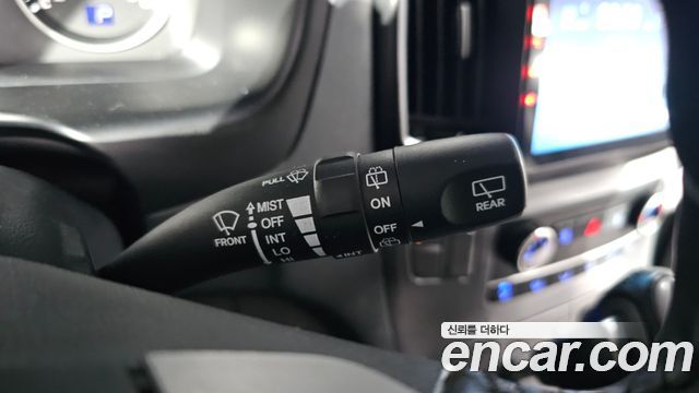 Hyundai Starex 2021 — photo 22