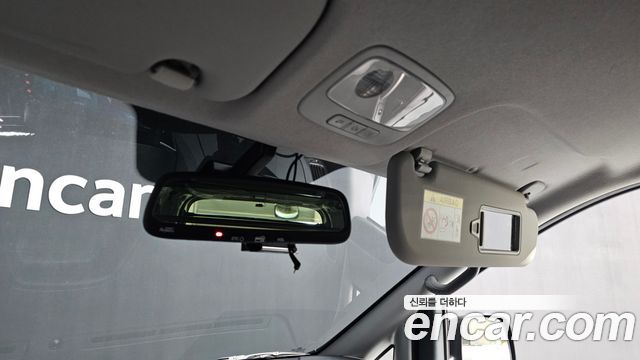 Hyundai Starex 2021 — photo 25