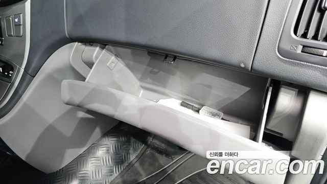 Hyundai Starex 2021 — photo 29