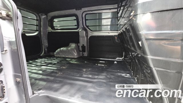 Hyundai Starex 2021 — photo 32