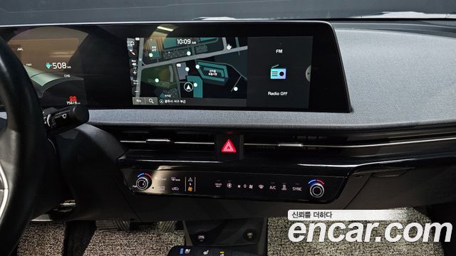 Kia EV6 2023 — photo 24
