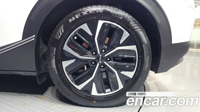 Kia EV6 2023 — photo 7