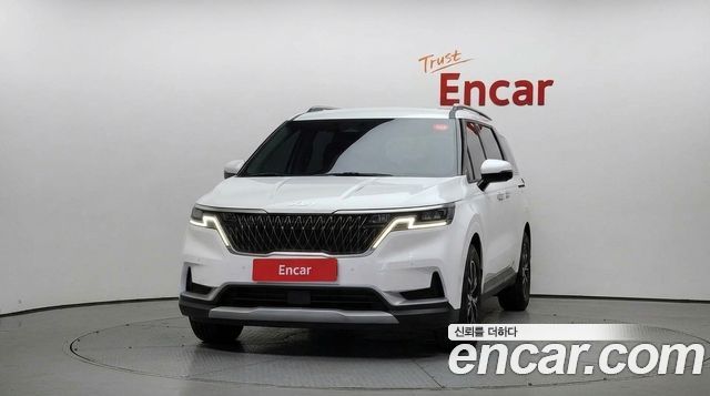 Kia Canival 2023 — photo 3