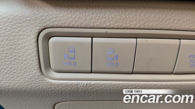 Kia Canival 2023 — photo 22