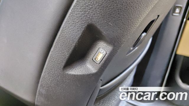 Kia Canival 2023 — photo 26
