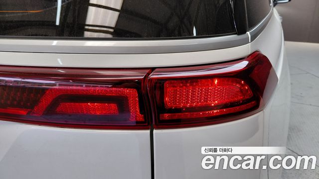 Kia Canival 2023 — photo 9