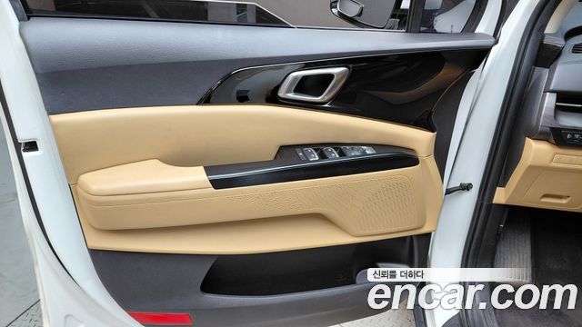 Kia Canival 2023 — photo 14