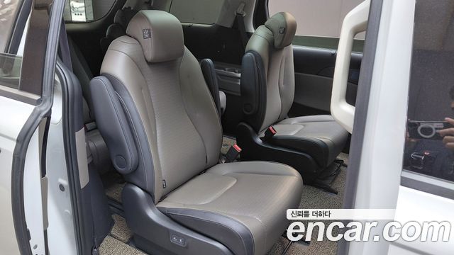 Kia Canival 2024 — photo 17