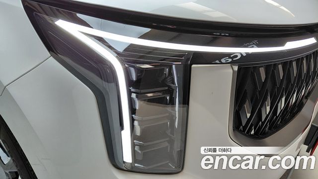 Kia Canival 2024 — photo 8