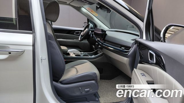 Kia Canival 2024 — photo 16