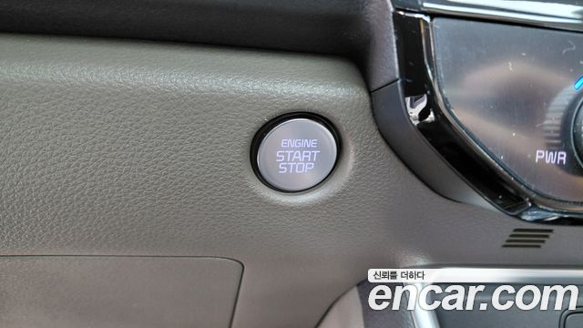 Kia Canival 2024 — photo 32