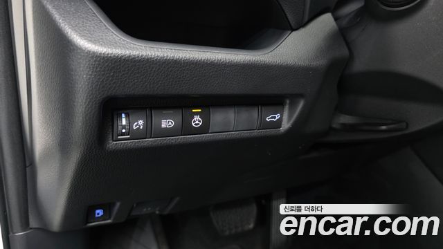 Toyota RAV4 2022 — photo 18