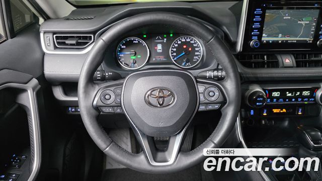Toyota RAV4 2022 — photo 19