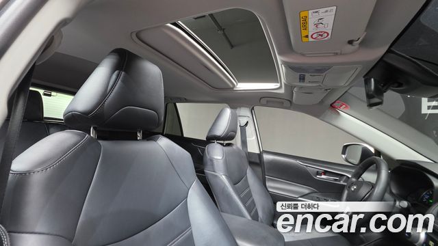 Toyota RAV4 2022 — photo 26